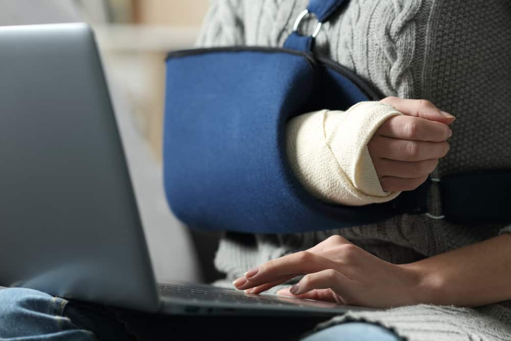 Tout savoir sur l’invalidité de catégorie 1 : conditions et pension